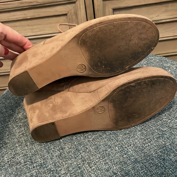 DV By Dolce Vita Wedge Tan Ankle Booties - Picture 8 of 8